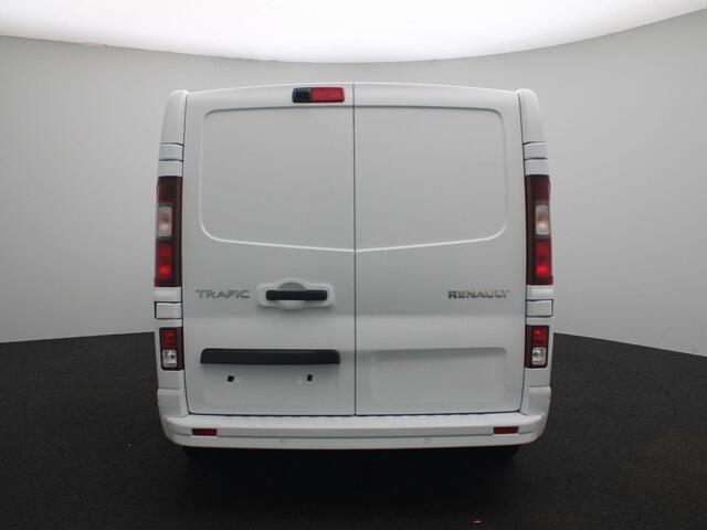 Renault TRAFIC E-Tech L2H1 T29 GB Comfort | Airbag voor passagier | LED-verlichting in de laadruimte | EASY LINK navigatiesysteem | Additionele parkeerhulp | Pack Vision | Stalen wielen 16" met wieldop 'Siras' in zilver |Reservewiel | Renault Handsfree Card |