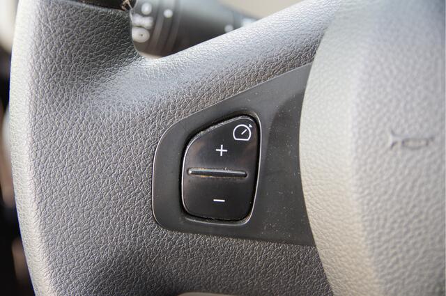 Renault TRAFIC Passenger 1.6 dCi 9-PERSOONS, KEYLESS, NAVI, CRUISE, AIRCO, PARKEERSENSOREN