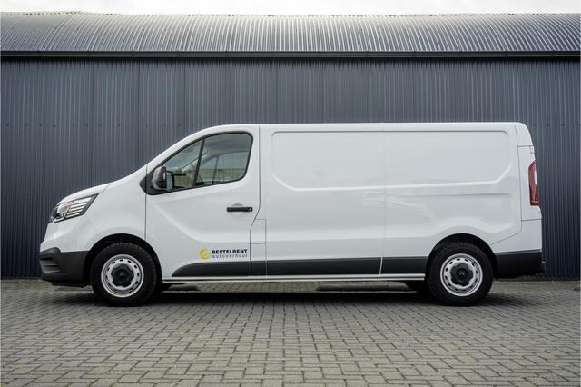 Renault TRAFIC dCi 110 T30 L2H1 | Navigatie | 3-Zits | Cruise | PDC | Airco | Euro 6