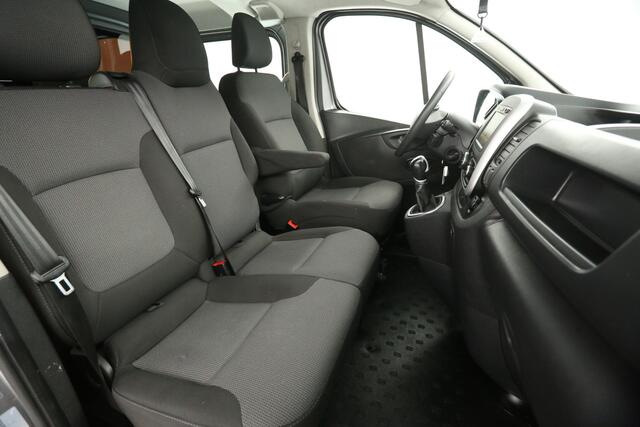 Renault TRAFIC 2.0 dCi T29 L1H1 | 145PK Aut. | DC | 6 Persoons | Camera | Carplay | Airco | Cruise | Trekhaak | Imperiaal | LED | PDC