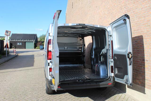 Renault TRAFIC 2.0 dCi 110 T30 L2H1 Work Edition - Reservewiel / Vierseizoenbanden met sneeuwvlokicoon / EASY LINK navigatiesysteem met 8\" touchscreen en DAB+ radio en kaart Europa
