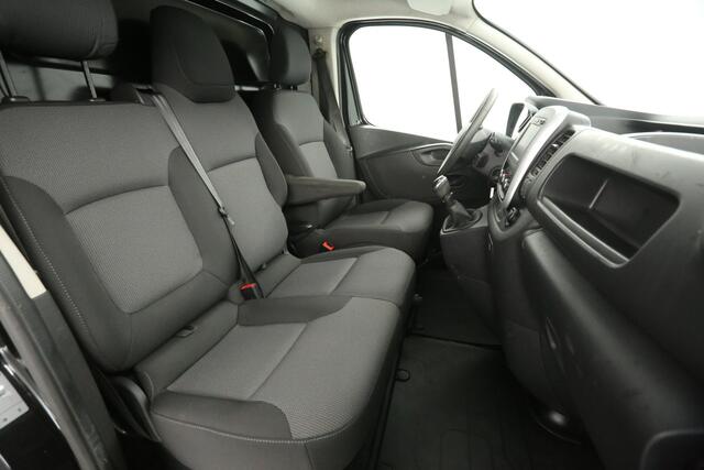 Renault TRAFIC 1.6 dCi 95 T29 L2H1 | Airco | Cruise | 3-Zits | Camera | Navigatie | Parkeersens. | Trekhaak