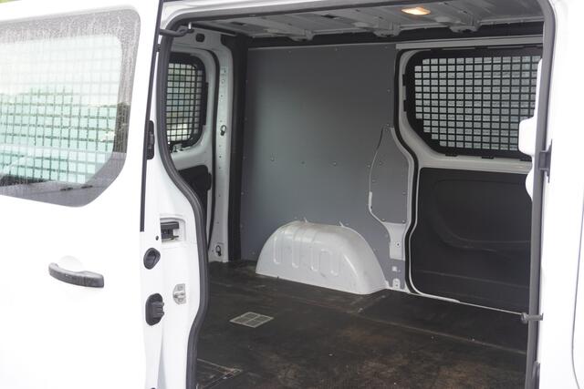 Renault TRAFIC 2.0 dCi 120PK 2x Schuifdeur EURO 6 - Airco - Navi - Cruise - ¤ 15.900,- Excl.