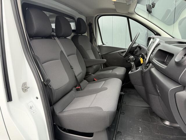 Renault TRAFIC 2.0 dCi 145 PK AUTOMAAT / L1H1 / 2x SCHUIFDEUR / TREKHAAK / AIRCO / CRUISE / 3-ZITS / LED