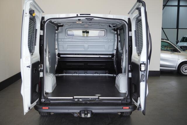 Renault TRAFIC 1.6 dCi 125PK EURO 6 - Airco - Cruise - Navi - ¤ 8.950,- Excl.