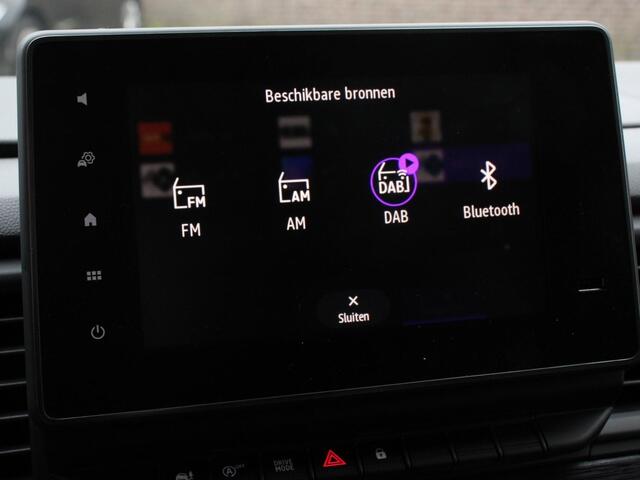 Renault TRAFIC 2.0 Blue dCi 150 EDC T30 L2H1 Advance Navigatie Airco Lichtmetalen velgen Betimmering Trekhaak Camera Parkeer sensoren Dab