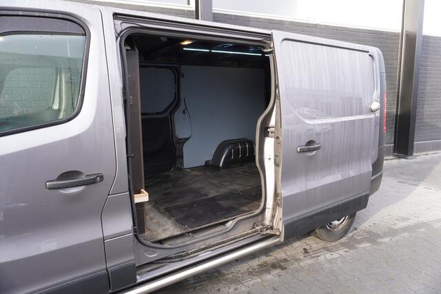 Renault TRAFIC 2.0 dCi 145PK Automaat 2x Schuif L2 EURO 6 - Airco - Cruise - Camera - ¤13.950,- Excl.