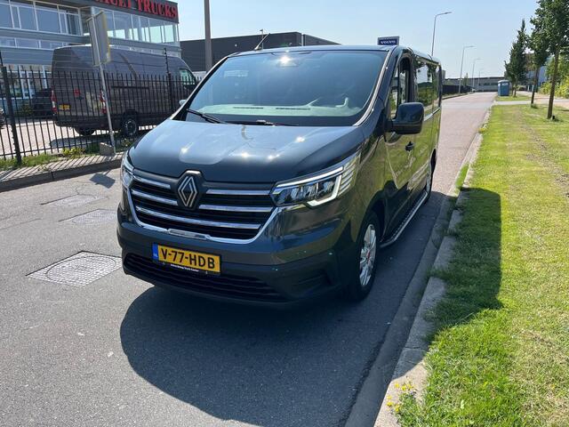 Renault TRAFIC Red 2.0 CDI, L1 H1, 150 PK, Euro 6, Airco, cruise, nav, camera,
