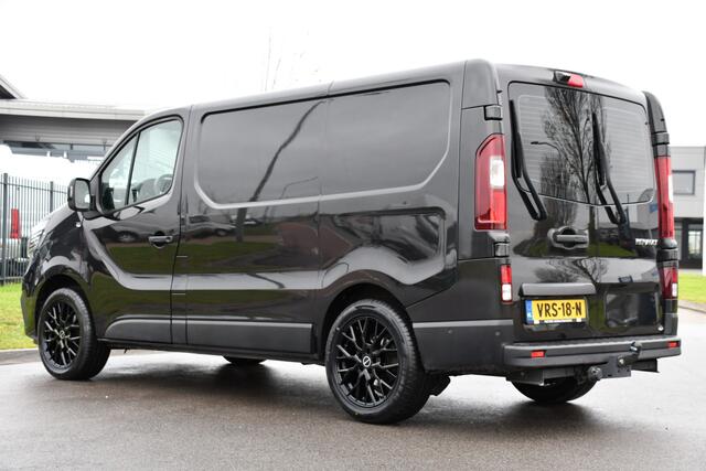 Renault TRAFIC 2.0 dCi 170 L1H1 Luxe Black Edition Adaptieve Cruise, Camera, Carplay, 170pk, Automaat, LED, Clima, Stoelverwarming, Multimedia, Uniek!