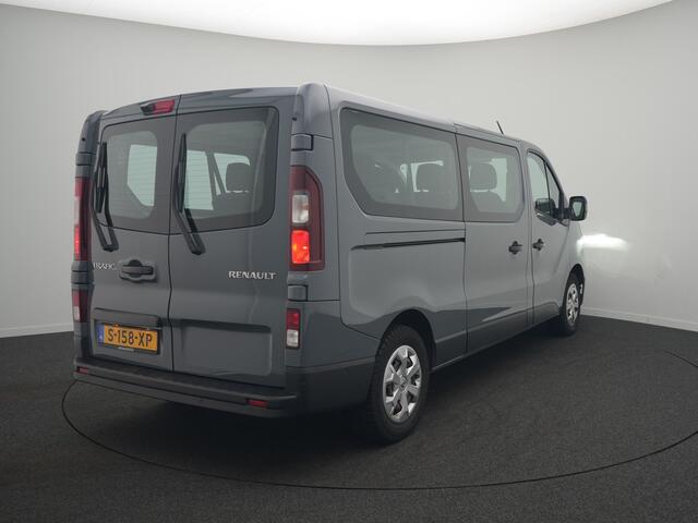 Renault TRAFIC - 9 Persoons bus! - All Seasonbanden - Achteruitrijcamera - Cruise Control - Dealeronderhouden