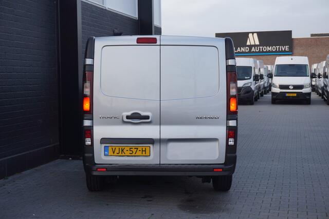 Renault TRAFIC 2.0 dCi 120PK 2x schuifdeur EURO 6 - Airco - Navi - Cruise - ¤11.950,- Excl.