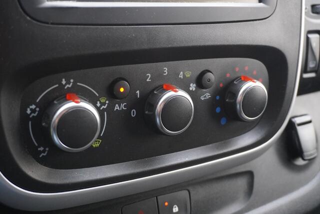 Renault TRAFIC 2.0 dCi 120PK 2x schuifdeur EURO 6 - Airco - Navi - Cruise - ¤11.950,- Excl.