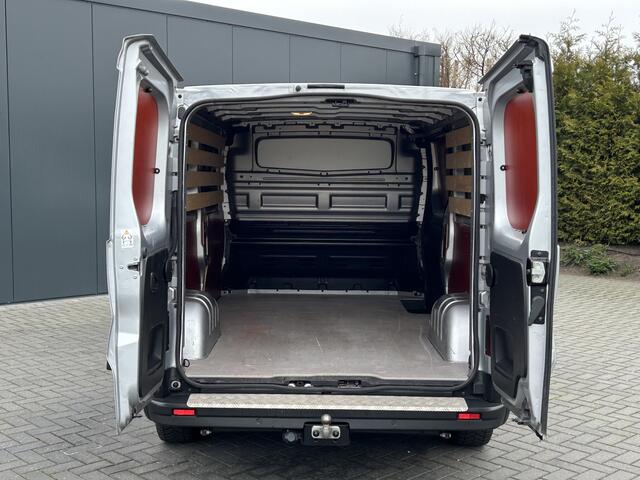 Renault TRAFIC 2.0 dCi / L2H1 / 1e EIG. / 54.177 KM !! / TREKHAAK / AIRCO / CRUISE / NAVI / APPLE CARPLAY / 3-ZITS / LED