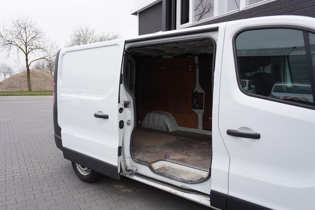 Renault TRAFIC 1.6 dCi L2 EURO 6 - Airco - Cruise - Trekhaak - ¤10.900,- Excl.