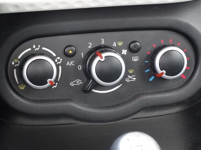 Renault TWINGO 1.0 SCE COLLECTION