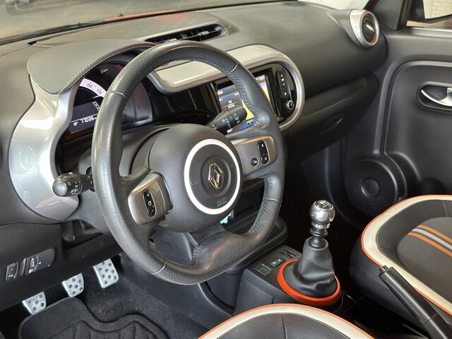 Renault TWINGO 0.9 TCe GT 110pk Navi | 17" | Camera | Bluetooth | PDC | Clima | Cruise Control | Complete historie aanwezig