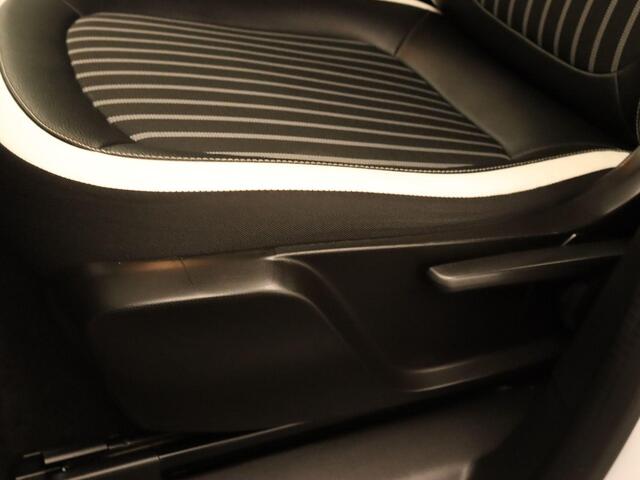 Renault TWINGO Z.E. R80 Intens SOH 95,4% !- ORIGINEEL NEDERLANDSE AUTO - 3 FASE LADEN - AFKOMSTIG VAN 1E EIGENAAR - DEELS LEDEREN BEKLEDING - PARKEERSENSOREN ACHTER - CLIMATE CONTROL - NAVIGATIE - CRUISE CONTROL - 15 INCH LICHT METALEN VELGEN - LICHT EN REGENSENSOR