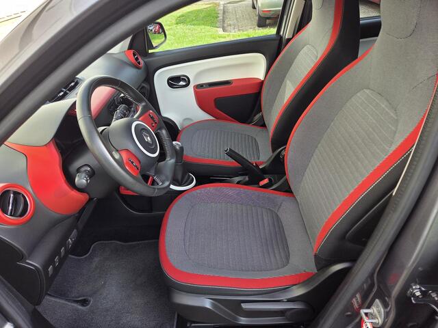 Renault TWINGO 1.0 SCe Collection / Dealer Onderhouden / Airco / Elektrische Ramen / Radio DAB / Speed Limiter - Cruise control mogelijk voor meer prijs! /