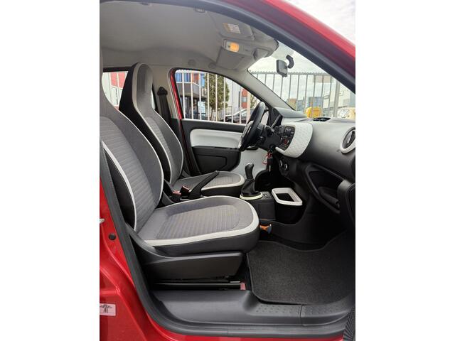 Renault TWINGO 1.0 SCe Collection