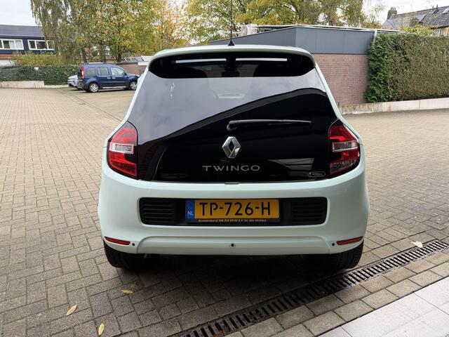 Renault TWINGO 1.0 SCe Série Signature La Parisienne