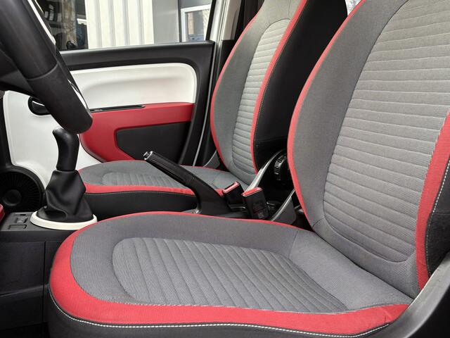 Renault TWINGO 1.0 SCe Collection | Airco | Cruise Control | Garantie | Interesse? Bel of App naar: 06 30 51 05 90