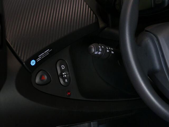 Renault TWIZY URBAN 80 INCL ACCU 2655 KM PDC RUITVERW. SWICHBLADE