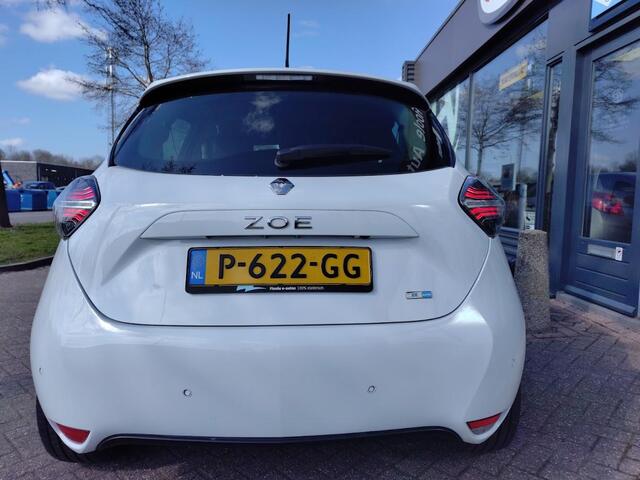 Renault ZOE ZE050 R135 Intens 52 kWh Koopaccu, camera, stoel + stuurverwarming, parkeerhulp, Android