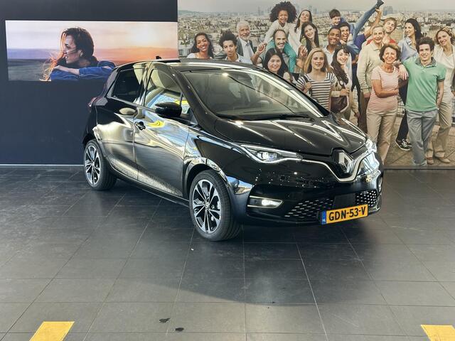 Renault ZOE R135 Iconic 52 kWh NAVIGATIE | ACHTERUITRIJCAMERA | PARKEERSENSOREN ACHTER | CLIMATE CONTROL