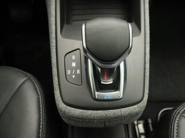 Renault ZOE R135 Intens 52 kWh Koopaccu | Easy Link Navigatie met Apple CarPlay & Android Auto | Parkeersensoren v+a met achteruitrijcamera | Pack Winter met stoel- en stuurverwarming