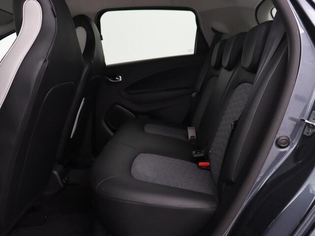 Renault ZOE R135 Intens 52 kWh | Warmtepomp | Carplay | Camera | Half leder | Keyless | Navigatie | Climate control | DAB | Cruise control
