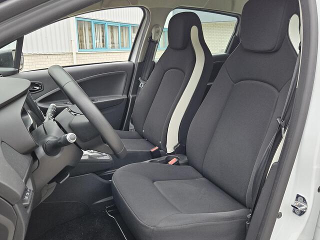 Renault ZOE R110 Life 52 kWh / All Season Banden / 3-Fase Laden / Apple CarPlay & Android Auto / Airco / Cruise Control /