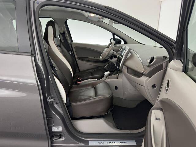 Renault ZOE (inclusive-battery) Q90 Bose Quickcharge 41 kWh Edition One {SOH-92%} LUXURY-LEATHER | FULL-LED | DIGI-COCKPIT | HEATED-COMFORTSEATS | BOSE-PREMIUM-AUDIO | CAMERA | R-LINK | PDC | PRIVACY-GLASS | 17"ALU*