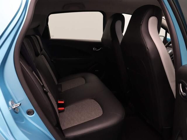 Renault ZOE R135 Intens Business 52 kWh | CCS | Accu Koop | Stoel- en stuurverwarming | BOSE Audio |