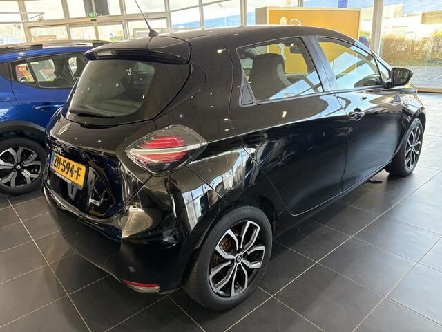 Renault ZOE R110 Iconic 41 kWh (excl. Accuhuur) | Navigatie | Climat Control | Cruise | Camera \ Sensoren | incl. Bovag rijklaarpakket met 12 maanden garantie |
