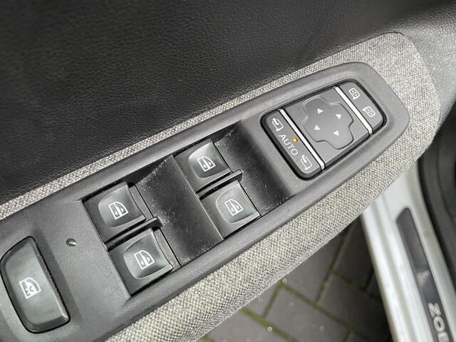 Renault ZOE R135 Intens 52 kWh / Koop Accu )