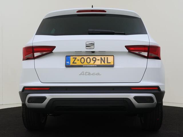 Seat ATECA 1.5 TSI Style Business Intense | Climate control | Trekhaak | Achteruitrijcamera | Navigatie | 17 inch LM velgen | Digitale cockpit