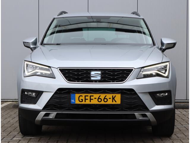 Seat ATECA 1.5 TSI Style | Trekhaak | Parkeercamera | Verwarmde voorruit | LED