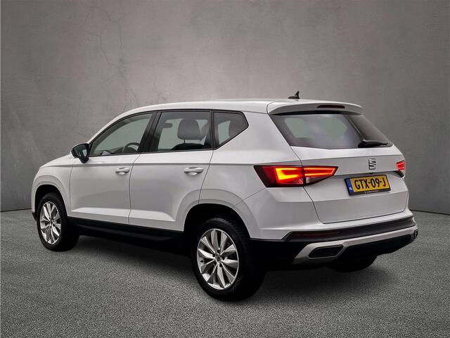 Seat ATECA Style Business Intense 1.5 TSI 150pk DSG Automaat Achteruitrijcamera, Cruise control, Stuurwiel verwarmd, LED koplampen, Stoelverwarming, App connect, Parkeersensor achter