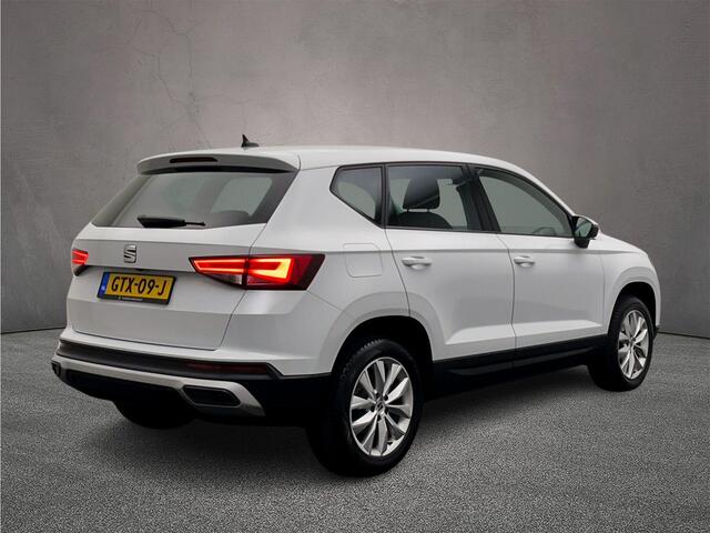Seat ATECA Style Business Intense 1.5 TSI 150pk DSG Automaat Achteruitrijcamera, Cruise control, Stuurwiel verwarmd, LED koplampen, Stoelverwarming, App connect, Parkeersensor achter