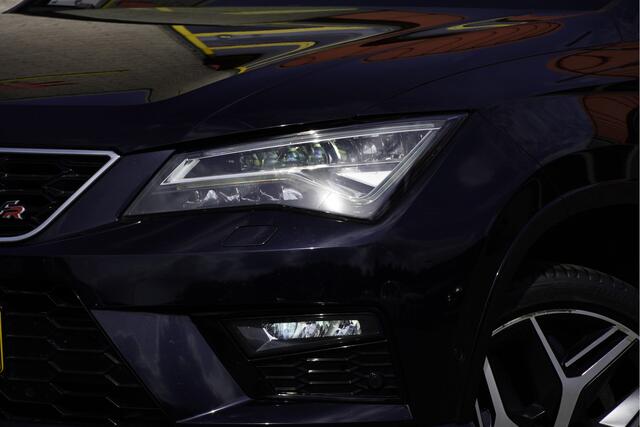 Seat ATECA 1.5 TSI 150PK! Automaat FR Business Intense BJ2020 Lmv 19" | Led | Pdc | Navi | Keyless entry | Elek. trekhaak | Elek.achterklep | 360° Camera | App-Connect | Beats Audio | Virtual cockpit | Dashboard verlichting | Sportstoelen | Verwarmde voorstoelen