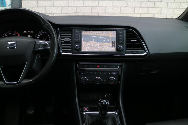 Seat ATECA 1.4 EcoTSI Xcellence | DSG | Panorama! | Trekhaak! | Camera! |