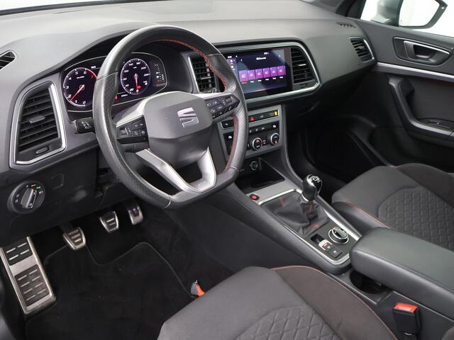 Seat ATECA 1.0 TSI FR Business Intense | Achterklep elektrisch | Navigatie | Camera | Stoelverwarming | Half lederen bekleding |
