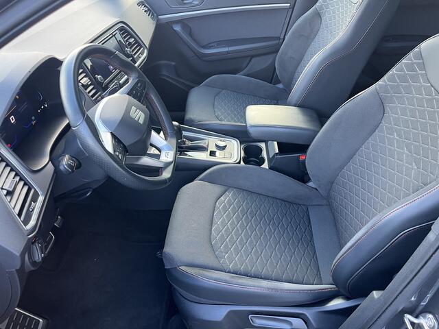 Seat ATECA 1.5 TSI FR Business Intense ACC Panoramadak Wegklapbare trekhaak Camera