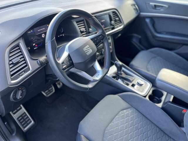 Seat ATECA 1.5 TSI FR Business Intense ACC Panoramadak Wegklapbare trekhaak Camera