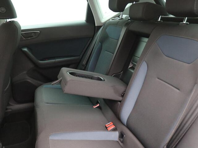 Seat ATECA 1.0 EcoTSI Style Business Intense 115PK Navi, Elektr. Achterklep, Stoelverwarming, Clima, Cruise Controle, Trekhaak, 17" LM Velgen