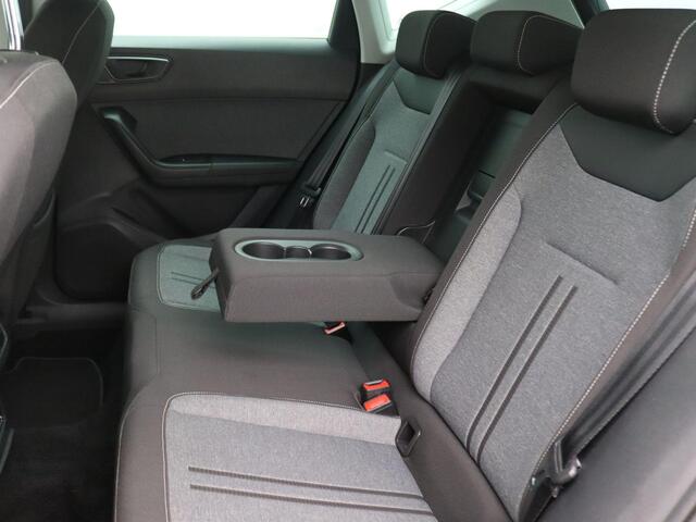 Seat ATECA 1.5 TSI Style Business Intense 150PK Trekhaak, Achteruitrijcamera, Keyless, Digital Cockpit, Voorruitverwarming, Stoelverwarming, Side Assist, 17" LM Velgen, Adaptieve Cruise Control