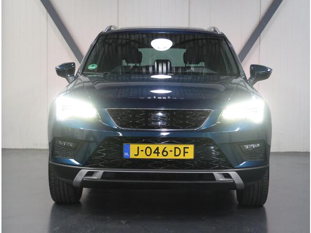 Seat ATECA 150PK Xcellence Intense | 1ste eigenaar | AppleCarPlay/AndroidAuto | Climate Control | Stoelverwarming | Trekhaak | 360'Camera | Glazen dak | LED lampen | Keyless | 18"LMV | AUTOMAAT | Isofix | Privacy Glass | Elektrische achterklep |