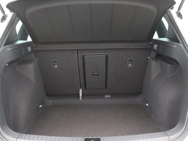 Seat ATECA 1.5 TSI FR Business Intense 150PK DSG Achteruitrijcamera, Keyless, Stoel-Stuurverwarming, 18" LM Velgen, Adaptieve Cruise Control