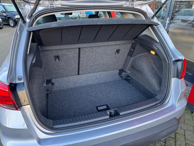 Seat Arona 1.0 EcoTSI Style / NIEUWE AUTO 2024 OP KENTEKEN /