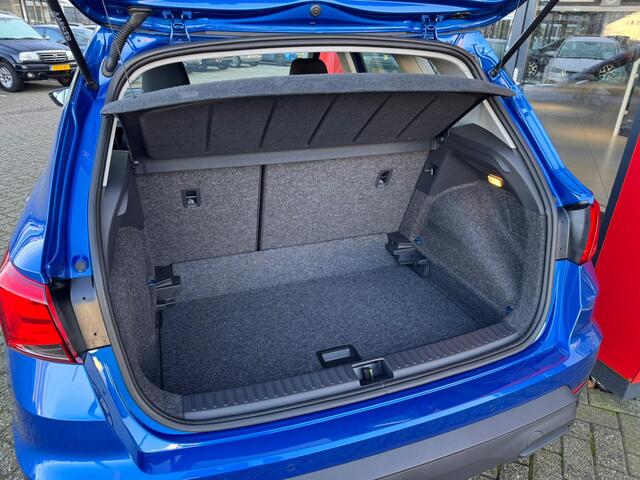 Seat Arona 1.0 EcoTSI Style / NIEUWE AUTO 2024 OP KENTEKEN /